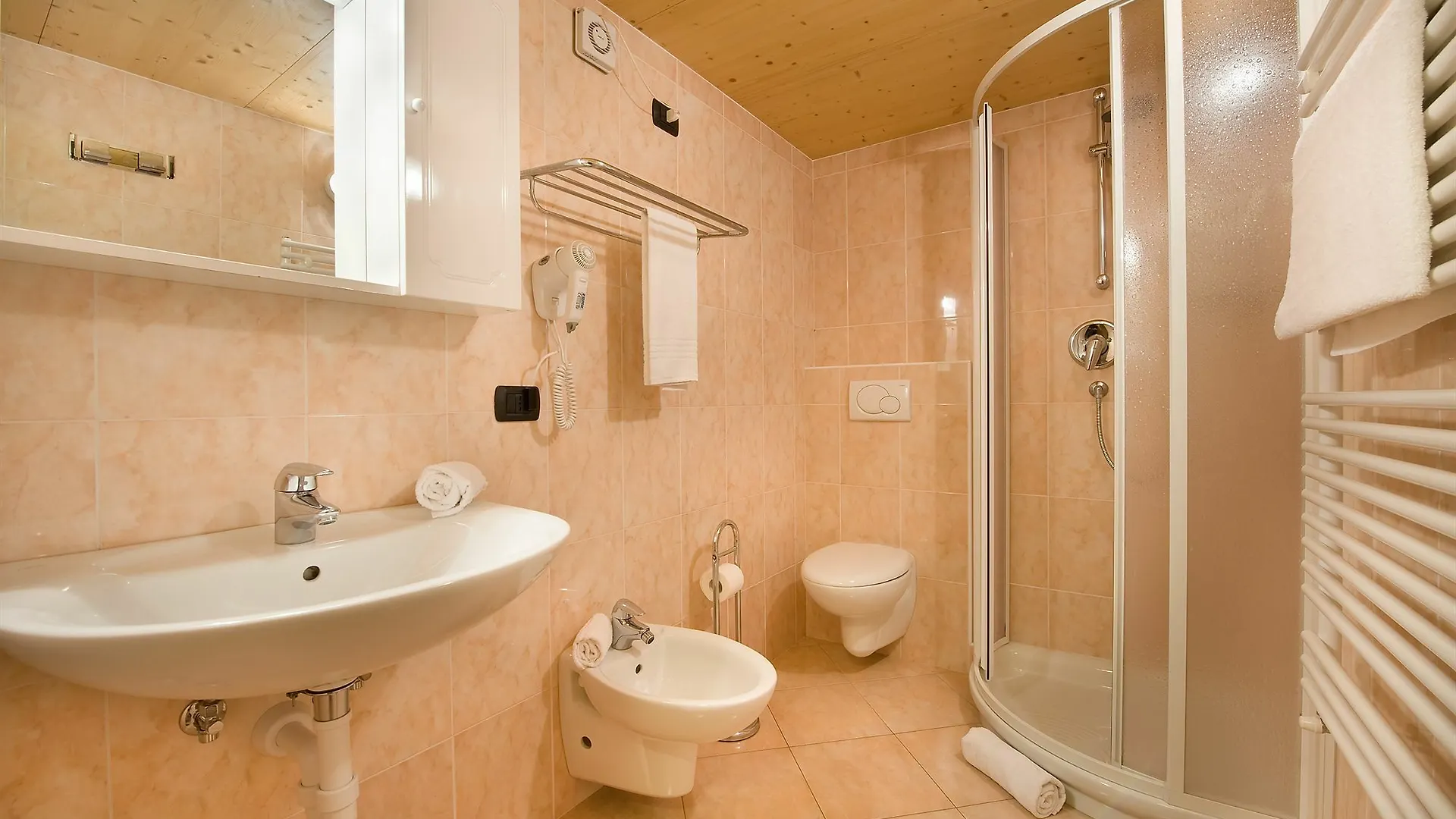 Roulette Apartments Livigno 0*,  Italy